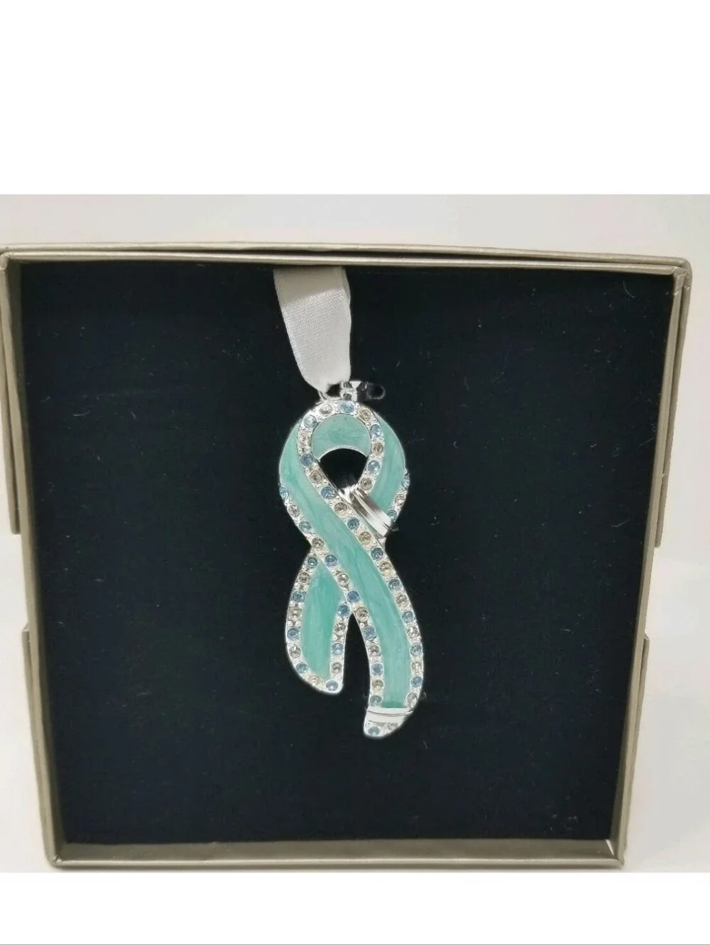 Harvey Lewis 2005 Green Breast Cancer Ornament Swarovski Crystals -NIB